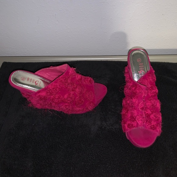 Shoes - Picture 2 of 8